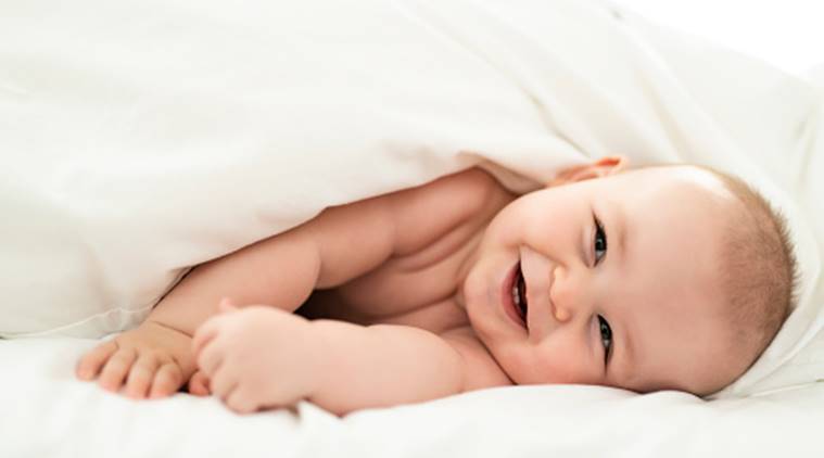 What are the categories and fabrics of baby underwear?